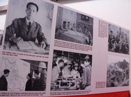 Triển lãm 103 bức ảnh về Đại tướng Võ Nguyên Giáp